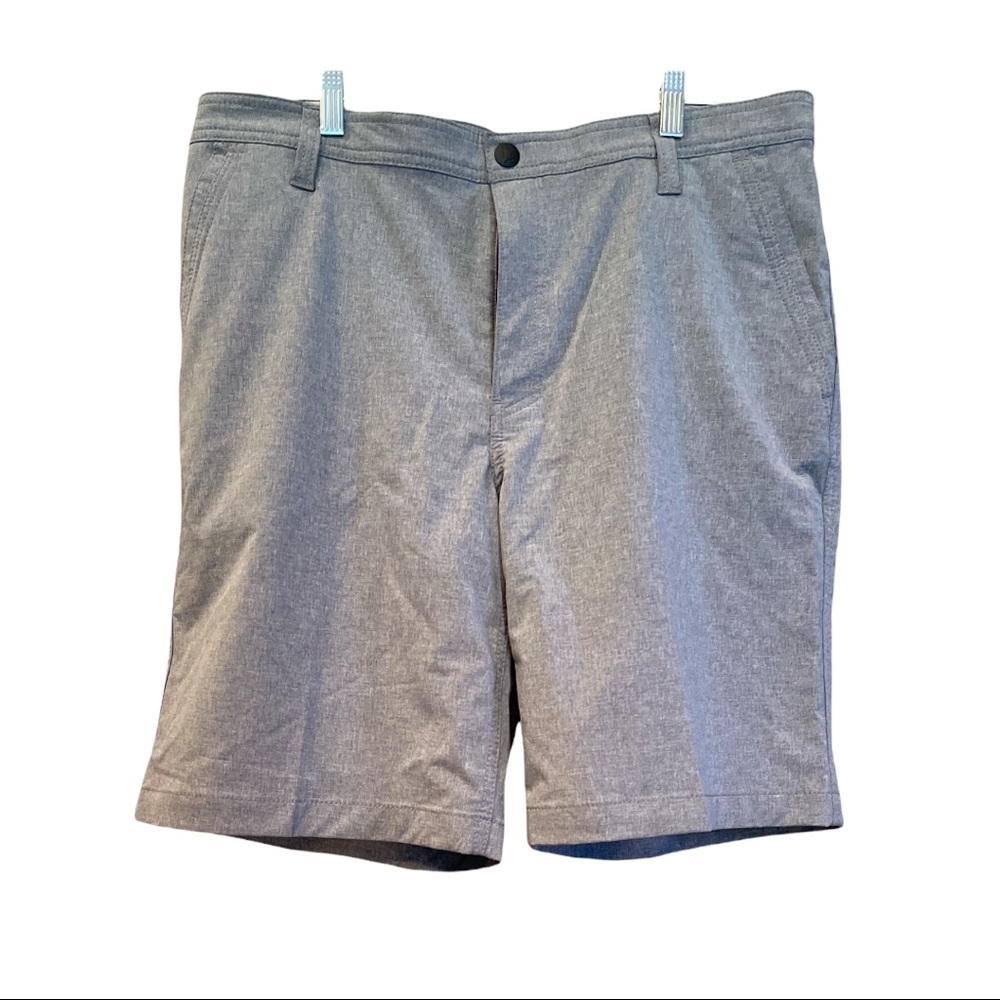 G.H. Bass & Co. Gray Shorts Men Sz 36